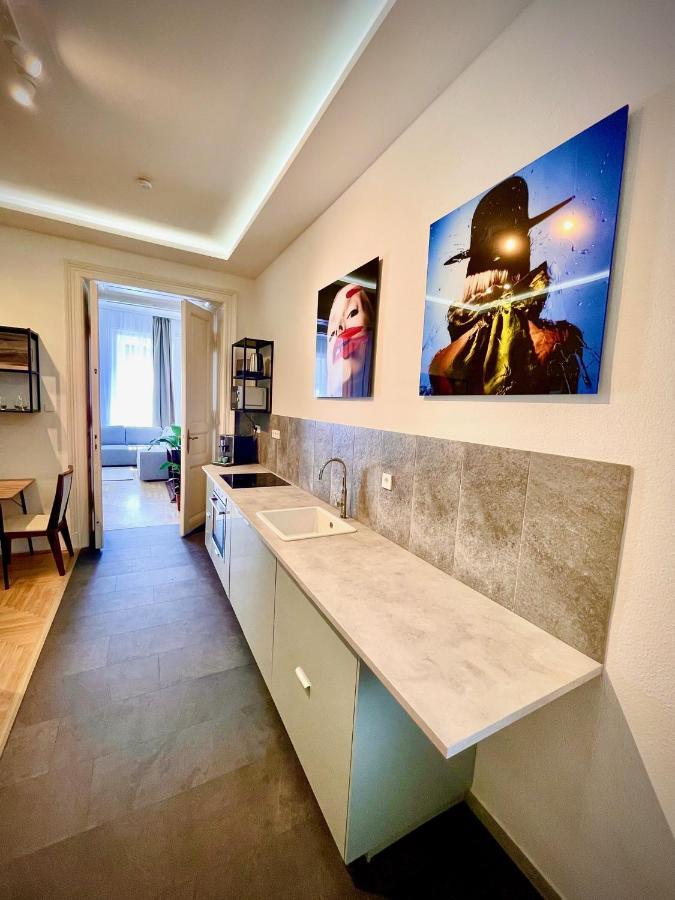 Aviator Luxury Apartment Budapest Luaran gambar