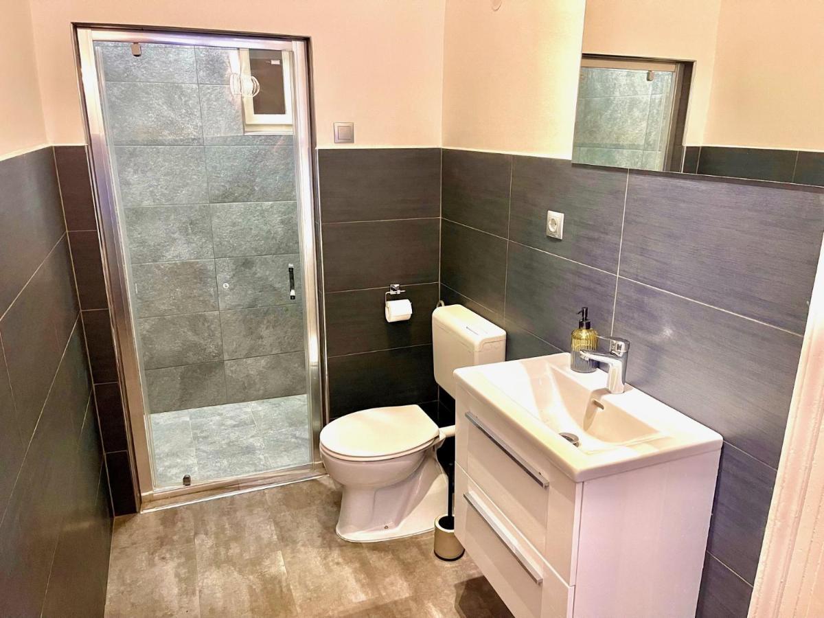 Aviator Luxury Apartment Budapest Luaran gambar