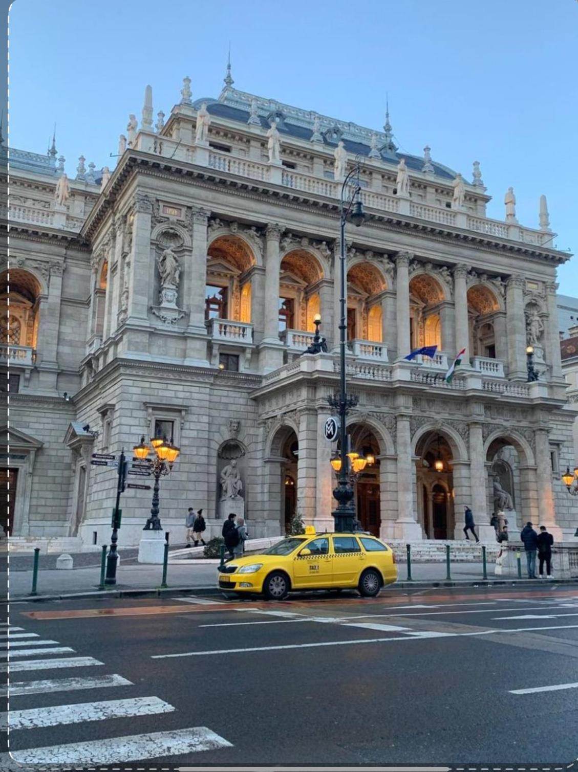 Aviator Luxury Apartment Budapest Luaran gambar